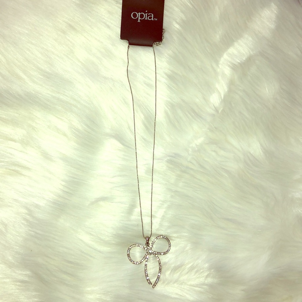 Rhinestone Bow Necklace